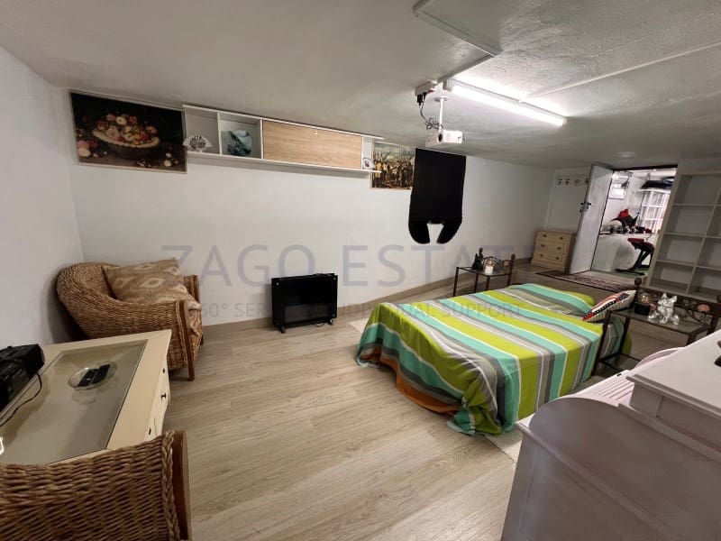 3 makuuhuone Huvila vuokrattavana paikassa La Nucia mukana uima-altaan 
autotalli - 1 800 € (Ref: 9855430)
