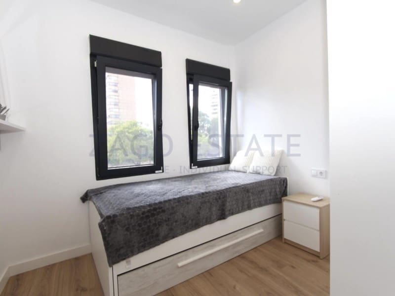 3 sovrum Semi-fristående Villa att hyra i Benidorm med pool garage - 4 000 € (Ref: 9873128)