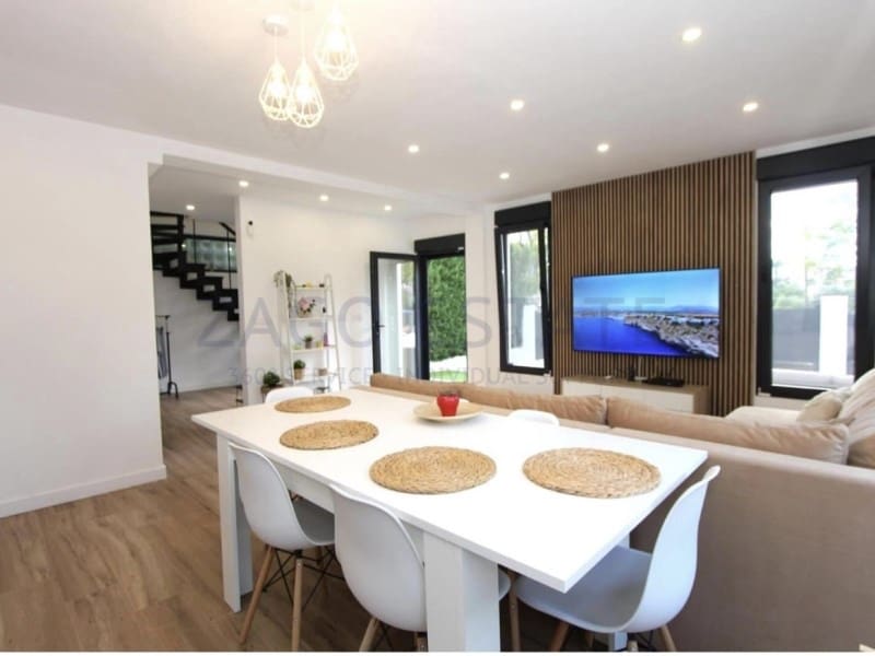 3 sovrum Semi-fristående Villa att hyra i Benidorm med pool garage - 4 000 € (Ref: 9873128)