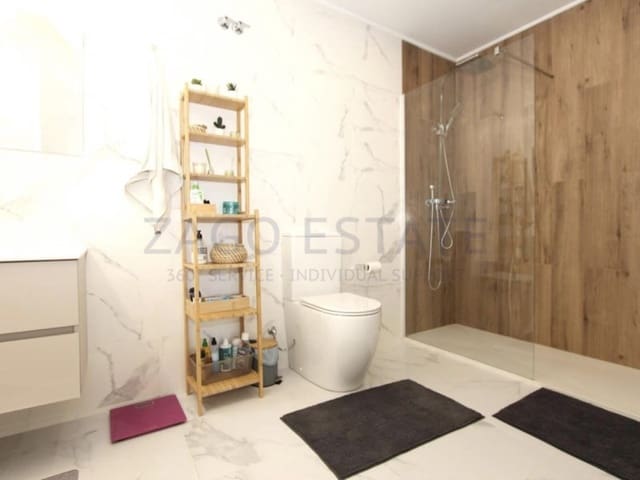 3 sovrum Semi-fristående Villa att hyra i Playa Poniente, Benidorm med pool garage - 4 000 € (Ref: 9873128)