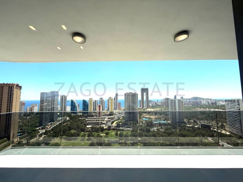 3 sovrum Lägenhet till salu i Benidorm med garage - 641 000 € (Ref: 9873129)