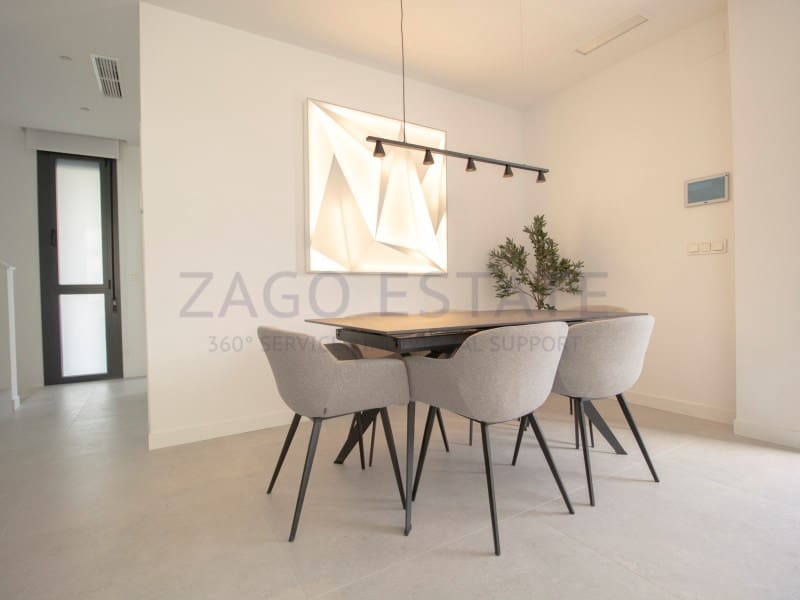 3 bedroom Villa for sale in Finestrat - € 579,000 (Ref: 9875878)