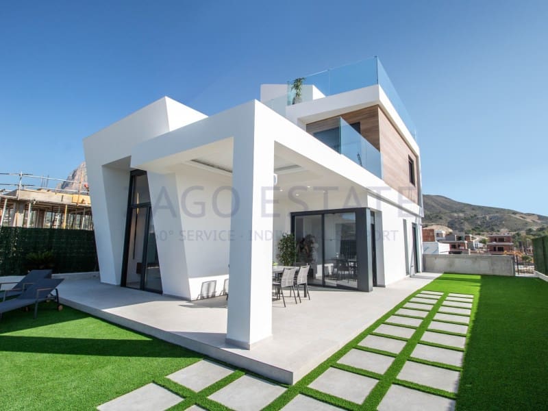 3 bedroom Villa for sale in Finestrat - € 579,000 (Ref: 9875878)