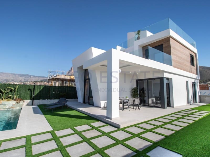 3 bedroom Villa for sale in Finestrat - € 579,000 (Ref: 9875878)