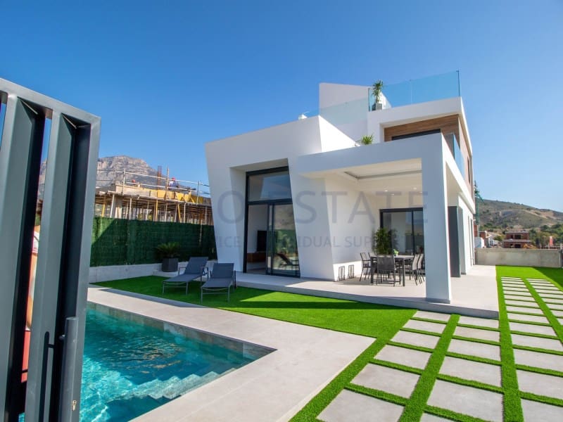 3 bedroom Villa for sale in Finestrat - € 579,000 (Ref: 9875878)