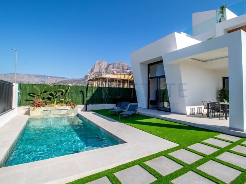 3 bedroom Villa for sale in Finestrat - € 579,000 (Ref: 9875878)