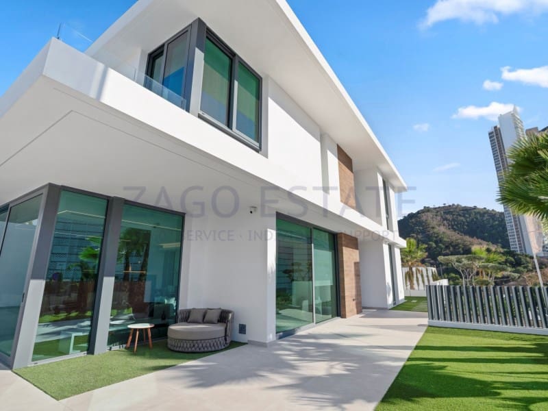 3 soverom Villa til salgs i Benidorm - € 1 237 000 (Ref: 9875896)