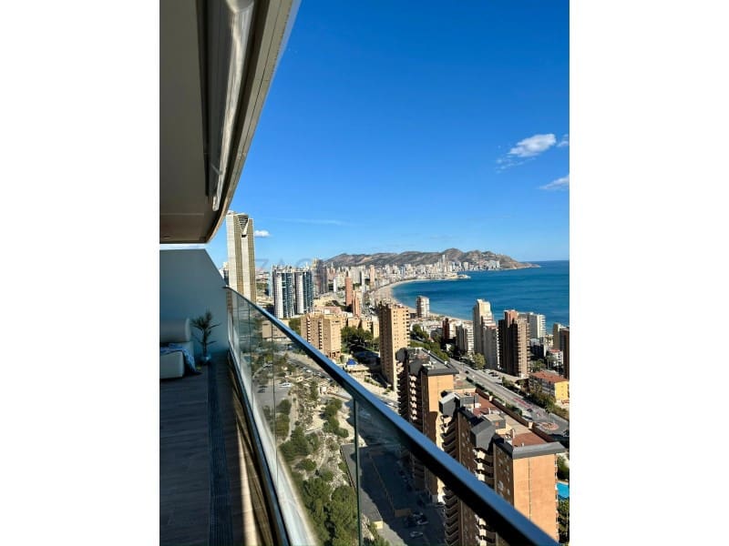 2 soverom Leilighet til salgs i Benidorm med garasje - € 805 000 (Ref: 9878773)