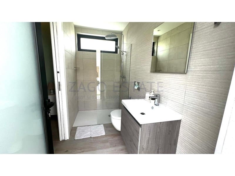 Villa/Maison de 4 chambres à louer à Finestrat avec piscine garage - 4 300 € (Ref: 9894440)