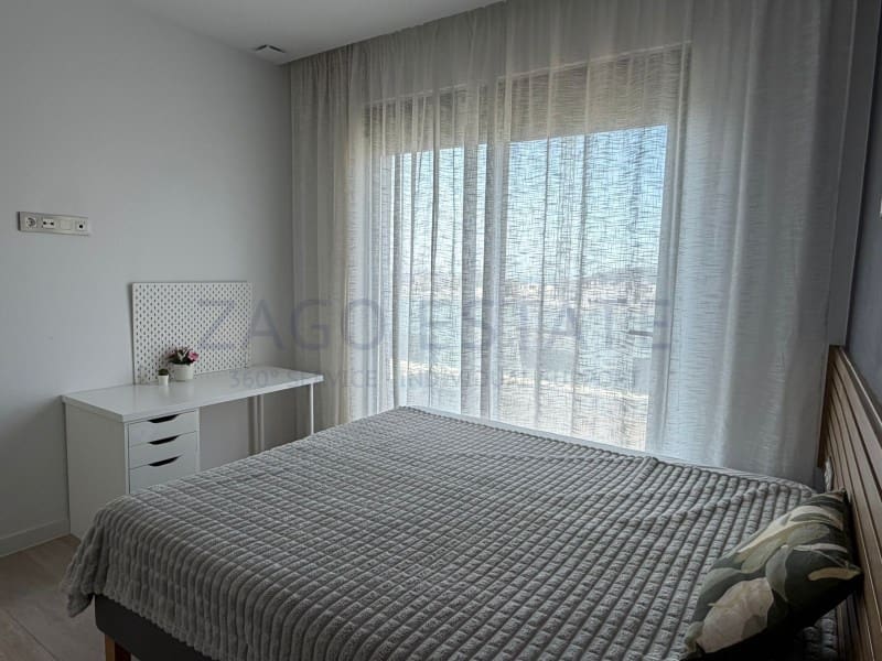 Villa/Maison de 4 chambres à louer à Finestrat avec piscine garage - 4 300 € (Ref: 9894440)