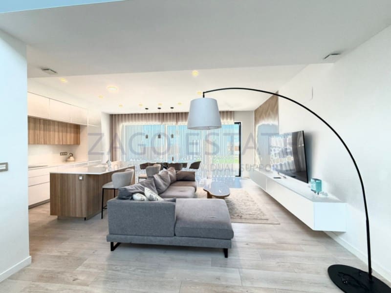 Villa/Maison de 4 chambres à louer à Finestrat avec piscine garage - 4 300 € (Ref: 9894440)