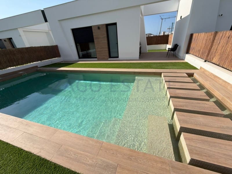 Villa/Maison de 4 chambres à louer à Finestrat avec piscine garage - 4 300 € (Ref: 9894440)