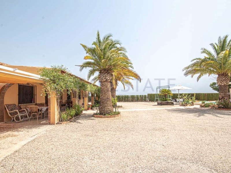 3 camera da letto Villa da affitare come casa vacanza in La Nucia con piscina garage - 2.000 € (Rif: 9910405)