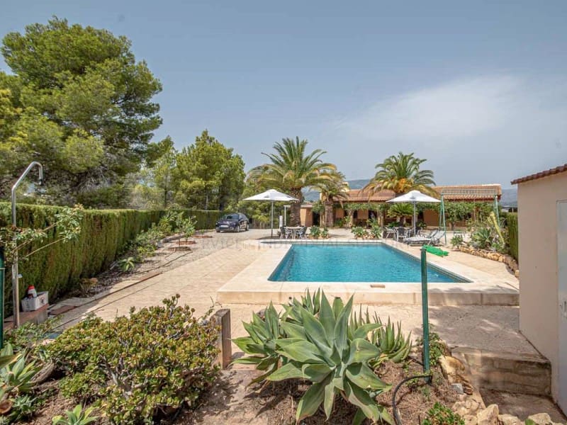 3 camera da letto Villa da affitare come casa vacanza in La Nucia con piscina garage - 2.000 € (Rif: 9910405)