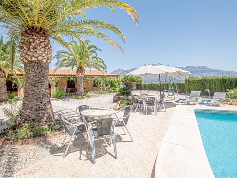 3 camera da letto Villa da affitare come casa vacanza in La Nucia con piscina garage - 2.000 € (Rif: 9910405)