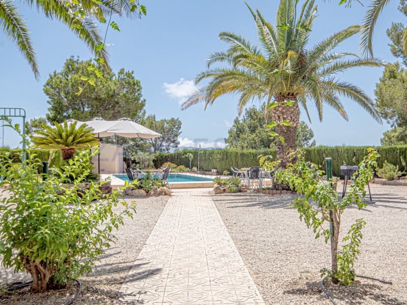 3 camera da letto Villa da affitare come casa vacanza in La Nucia con piscina garage - 2.000 € (Rif: 9910405)