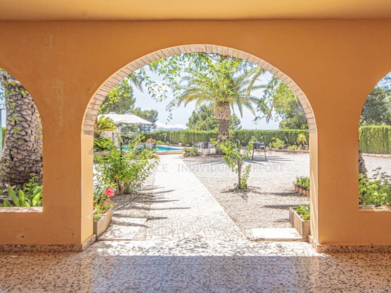 3 camera da letto Villa da affitare come casa vacanza in La Nucia con piscina garage - 2.000 € (Rif: 9910405)