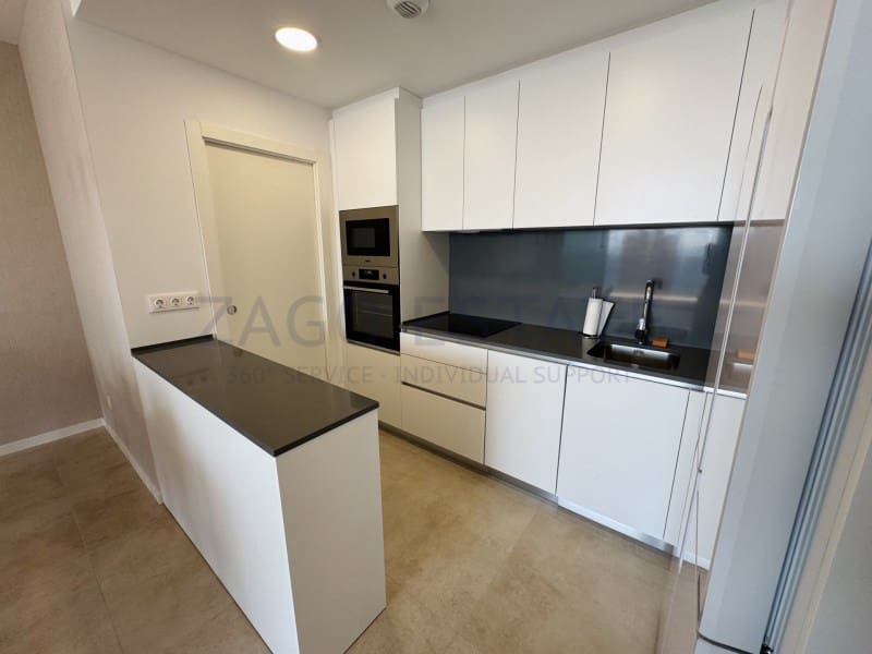 3 slaapkamer Flat te koop in Benidorm met garage - € 690.000 (Ref: 9910406)