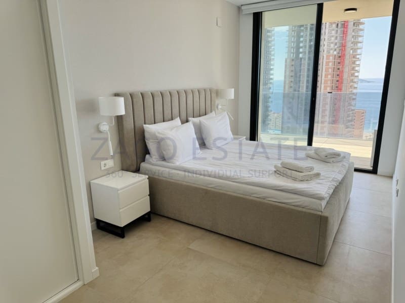 3 slaapkamer Flat te koop in Benidorm met garage - € 690.000 (Ref: 9910406)