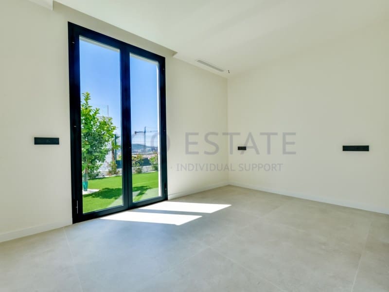 Chalet de 3 habitaciones en Finestrat en venta con garaje - 790.000 € (Ref: 9915792)