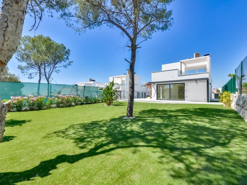 Chalet de 3 habitaciones en Finestrat en venta con garaje - 790.000 € (Ref: 9915792)