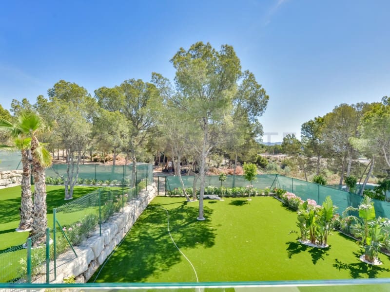 Chalet de 3 habitaciones en Finestrat en venta con garaje - 790.000 € (Ref: 9915792)