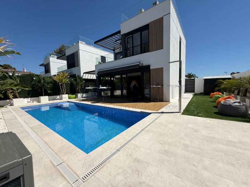 Chalet de 3 habitaciones en Barranco Hondo en venta con garaje - 530.000 € (Ref: 9941985)