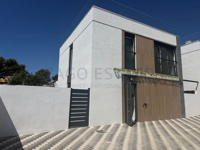 3 bedroom Villa for sale in Barranco Hondo, La Nucia with garage - € 530,000 (Ref: 9941985)
