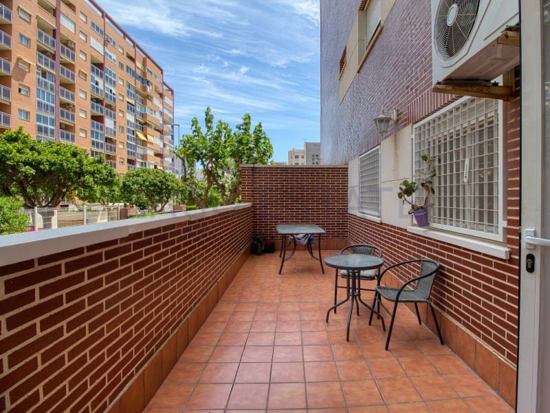 2 slaapkamer Flat te koop in La Villajoyosa / Vila Joiosa met garage - € 250.000 (Ref: 9949397)