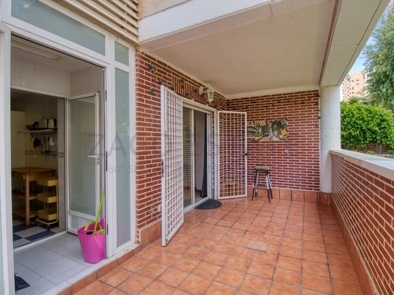 2 slaapkamer Flat te koop in La Villajoyosa / Vila Joiosa met garage - € 250.000 (Ref: 9949397)
