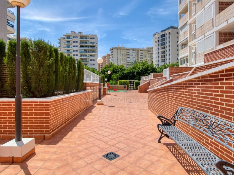 2 slaapkamer Flat te koop in La Villajoyosa / Vila Joiosa met garage - € 250.000 (Ref: 9949397)