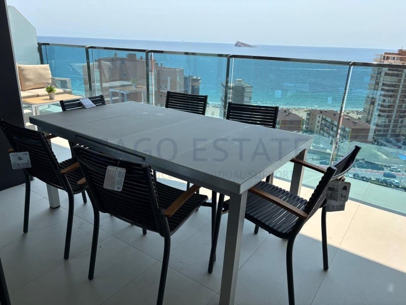 Flat for rent in Benidorm with pool garage - € 2,100 (Ref: 9959397)