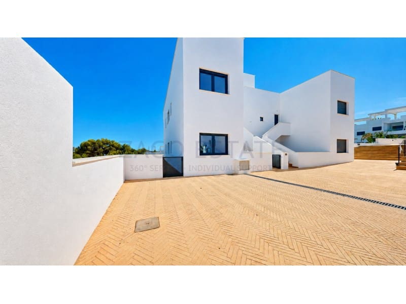 Piso de 3 habitaciones en Finestrat en venta con garaje - 459.000 € (Ref: 9974993)