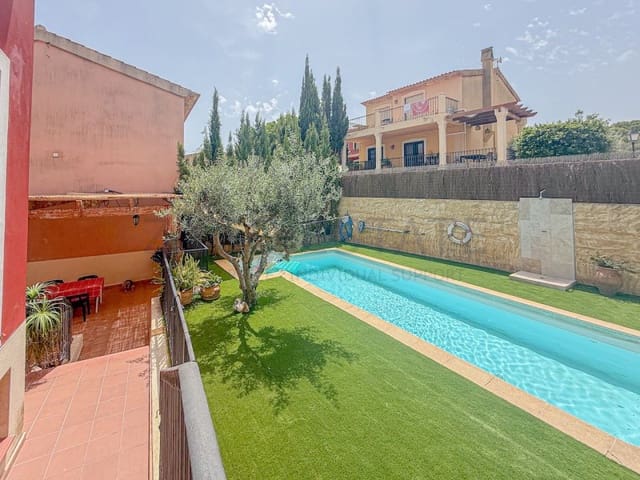 Pareado de 3 habitaciones en Escandinavia - Cautivador, Alfaz del Pi / L'Alfàs del Pi en venta con piscina garaje - 470.000 € (Ref: 9990384)