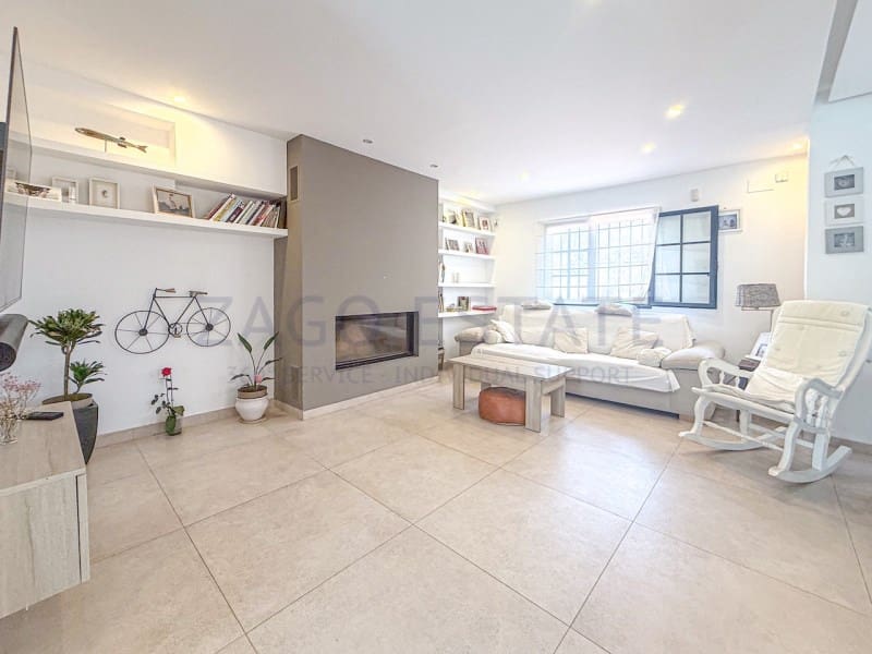 Pareado de 3 habitaciones en Alfaz del Pi / L'Alfàs del Pi en venta con piscina garaje - 470.000 € (Ref: 9990384)