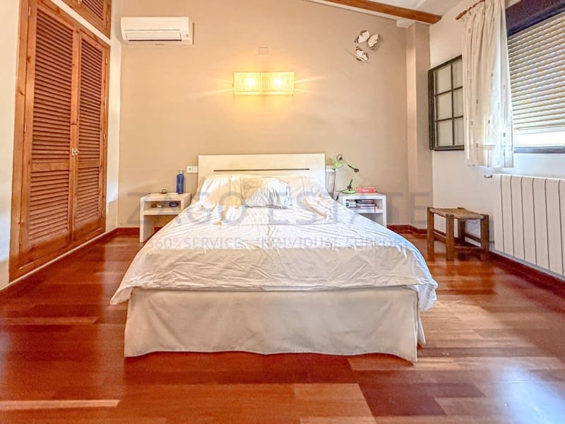 Pareado de 3 habitaciones en Alfaz del Pi / L'Alfàs del Pi en venta con piscina garaje - 470.000 € (Ref: 9990384)