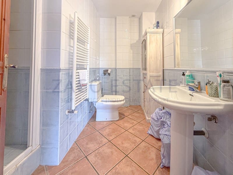 Pareado de 3 habitaciones en Alfaz del Pi / L'Alfàs del Pi en venta con piscina garaje - 470.000 € (Ref: 9990384)