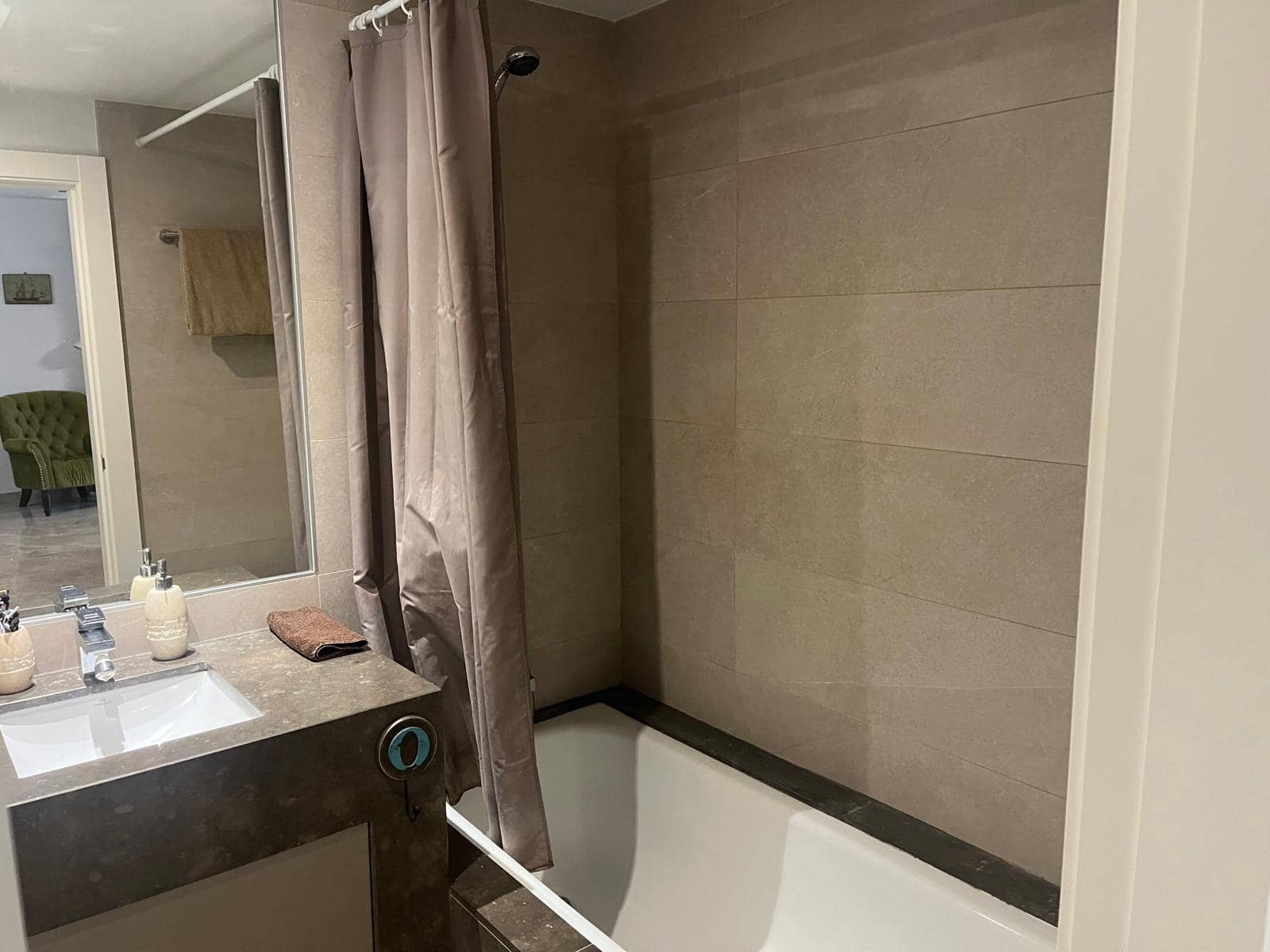 2 bedroom Apartment for sale in Marbella with pool garage - € 645,000 (Ref: 9731546)