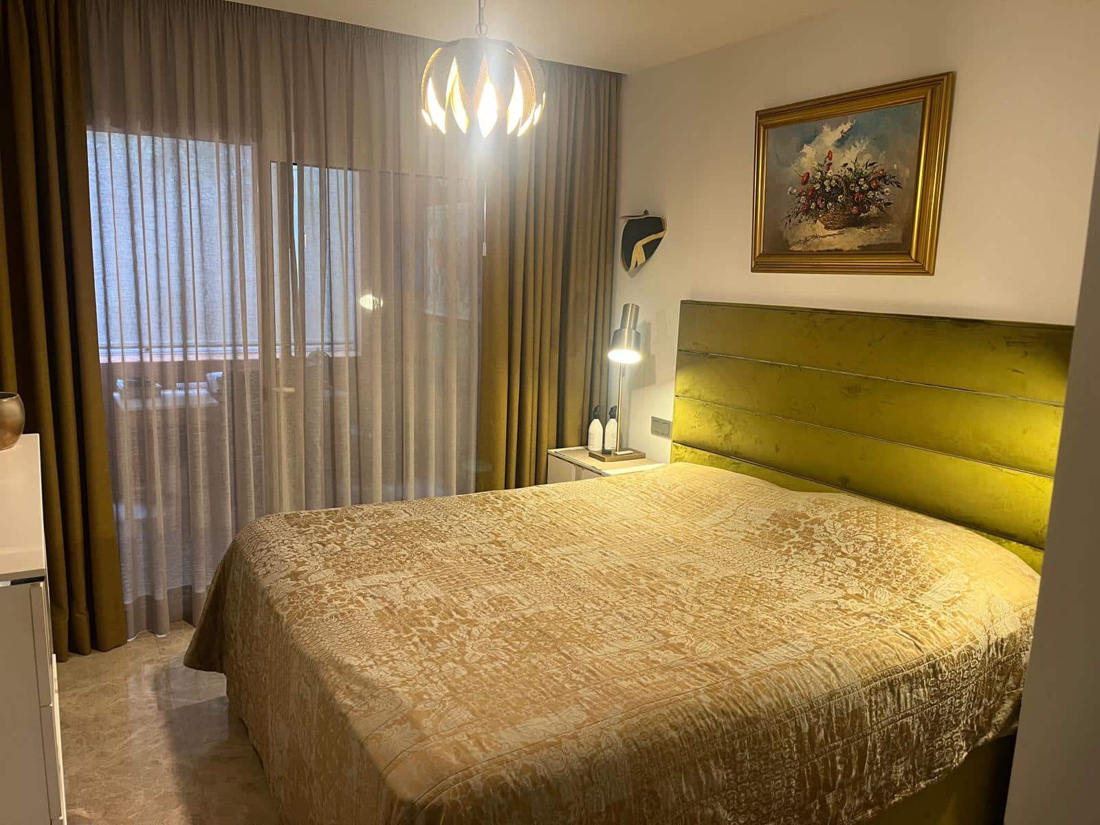 2 bedroom Apartment for sale in Marbella with pool garage - € 645,000 (Ref: 9731546)