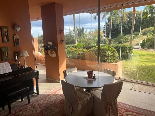 2 sypialnia Apartament na sprzedaż w Bahía de Marbella, Marbella z basenem garażem - 645 000 € (Ref: 9731546)