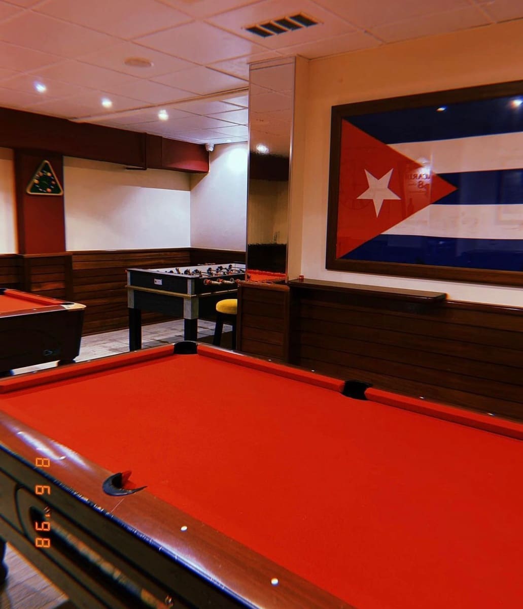 Restaurant/Bar for sale in Marbella - € 995,000 (Ref: 9731548)