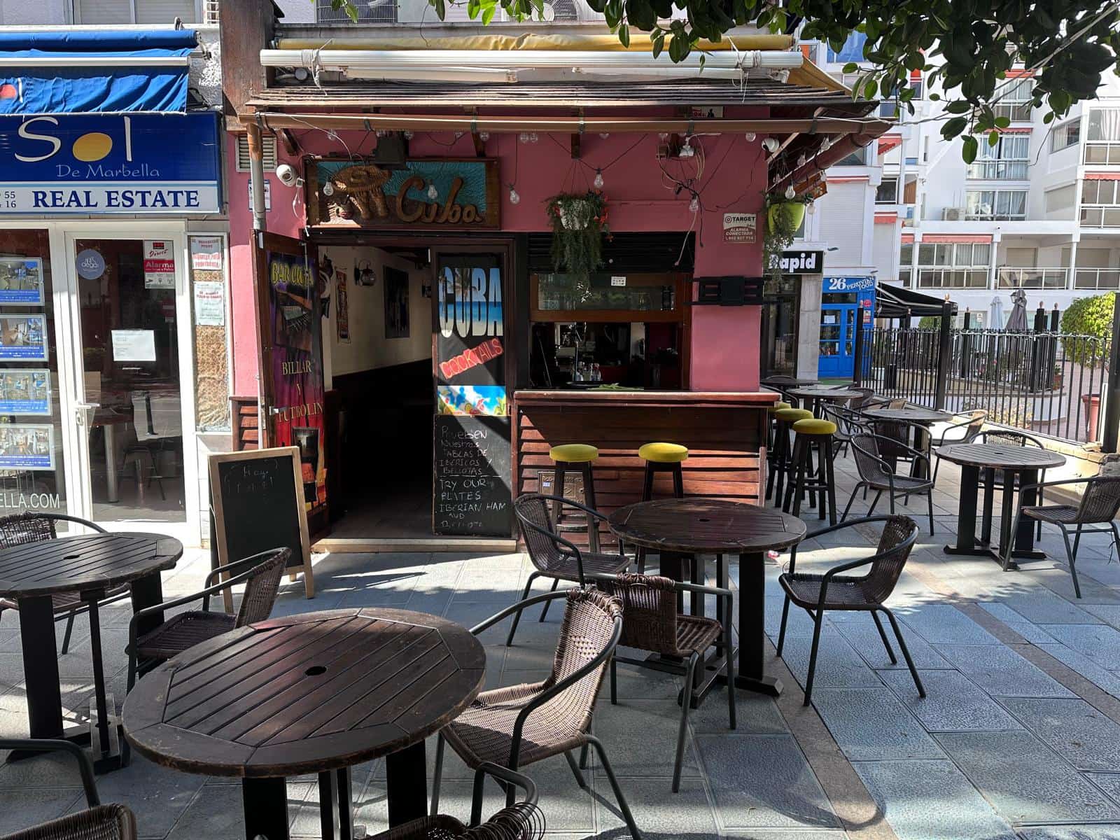 Restaurant/Bar for sale in Marbella - € 995,000 (Ref: 9731548)