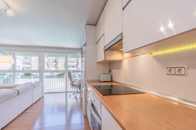 2 sypialnia Mieszkanie na sprzedaż w Usera, Miasto Madryt - 320 000 € (Ref: 10009201)