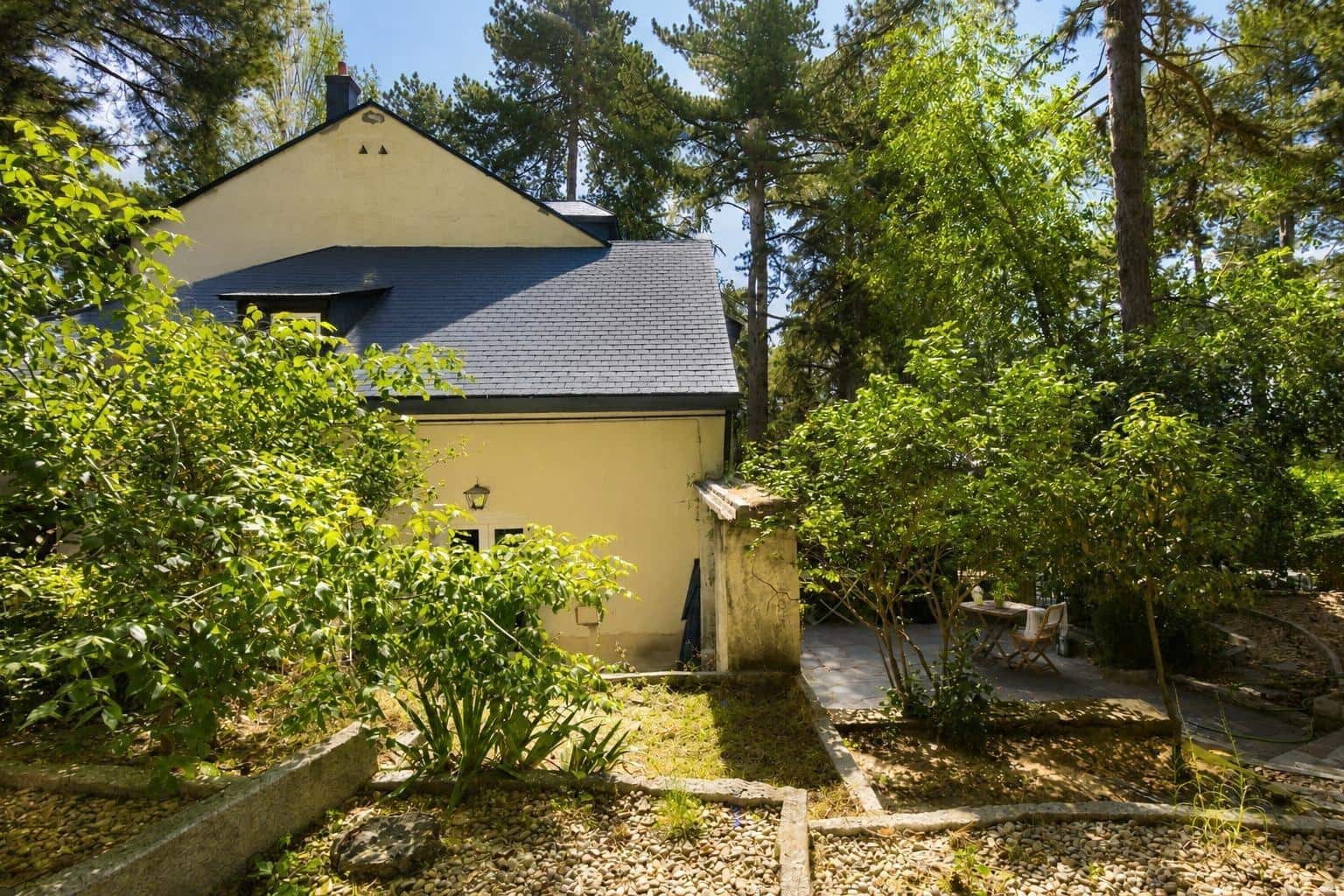 4 soverom Kjedet enebolig til salgs i San Lorenzo de El Escorial med svømmebasseng garasje - € 700 000 (Ref: 10062117)