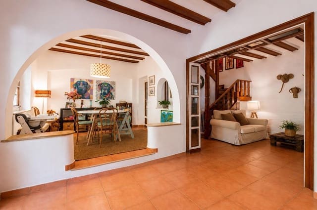 4 bedroom Semi-detached Villa for sale in San Lorenzo de El Escorial with pool garage - € 675,000 (Ref: 10062117)