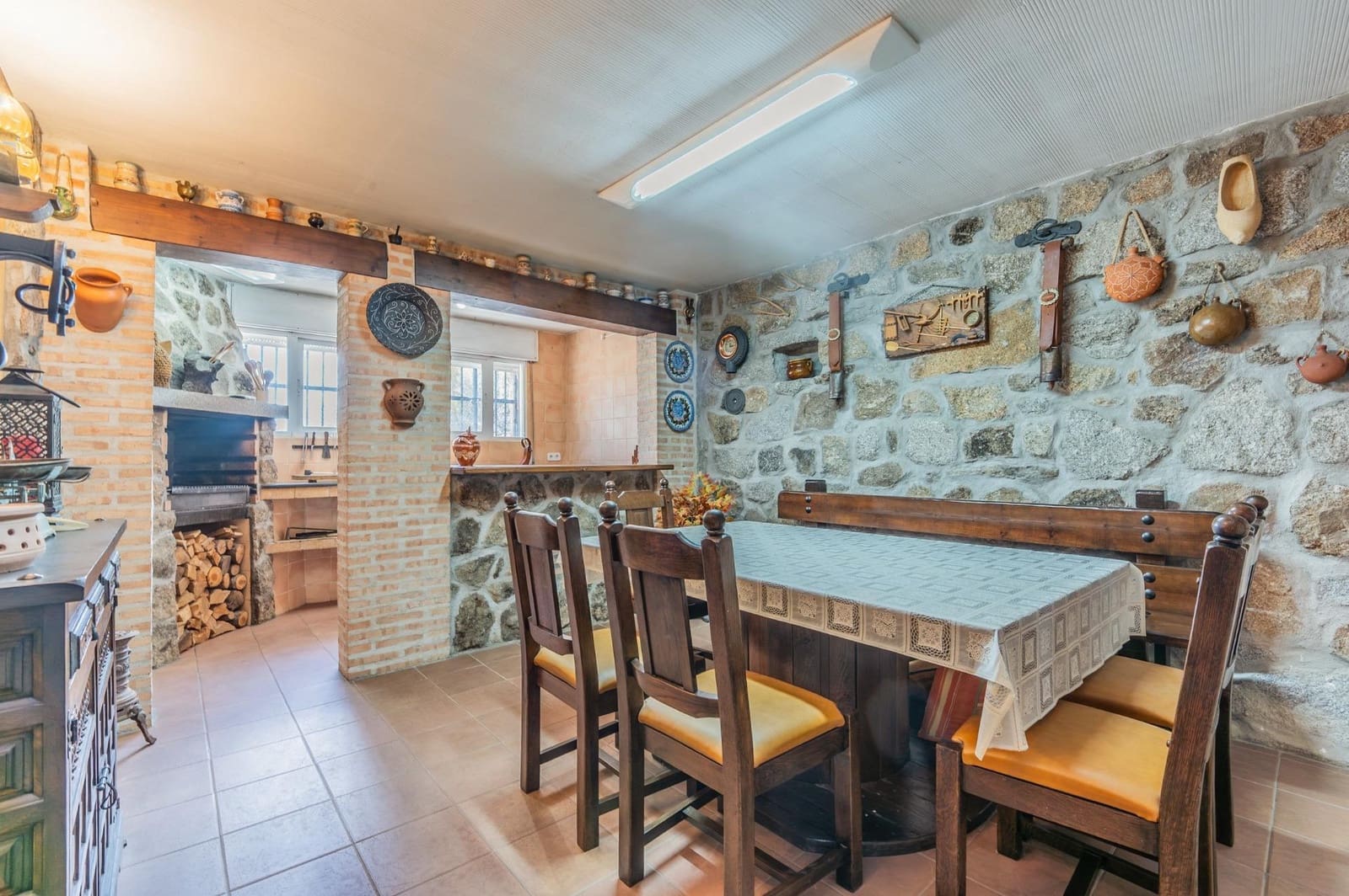 5 bedroom Villa for sale in Galapagar with pool garage - € 720,000 (Ref: 10064787)