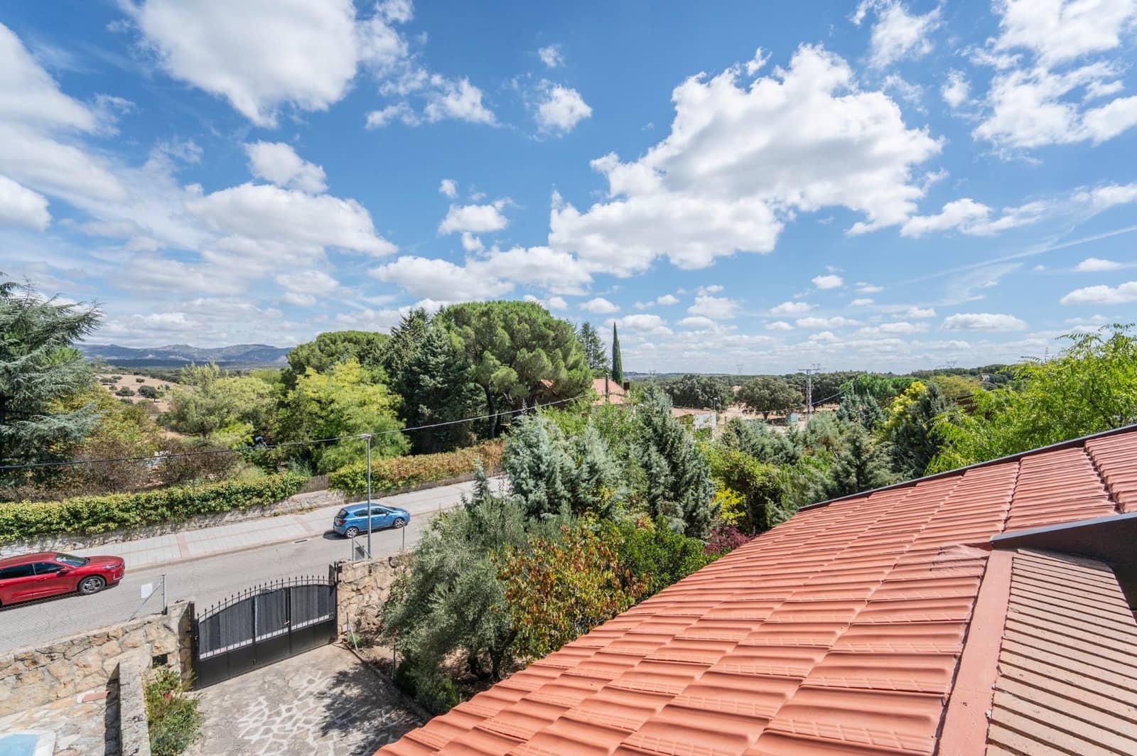5 bedroom Villa for sale in Galapagar with pool garage - € 720,000 (Ref: 10064787)