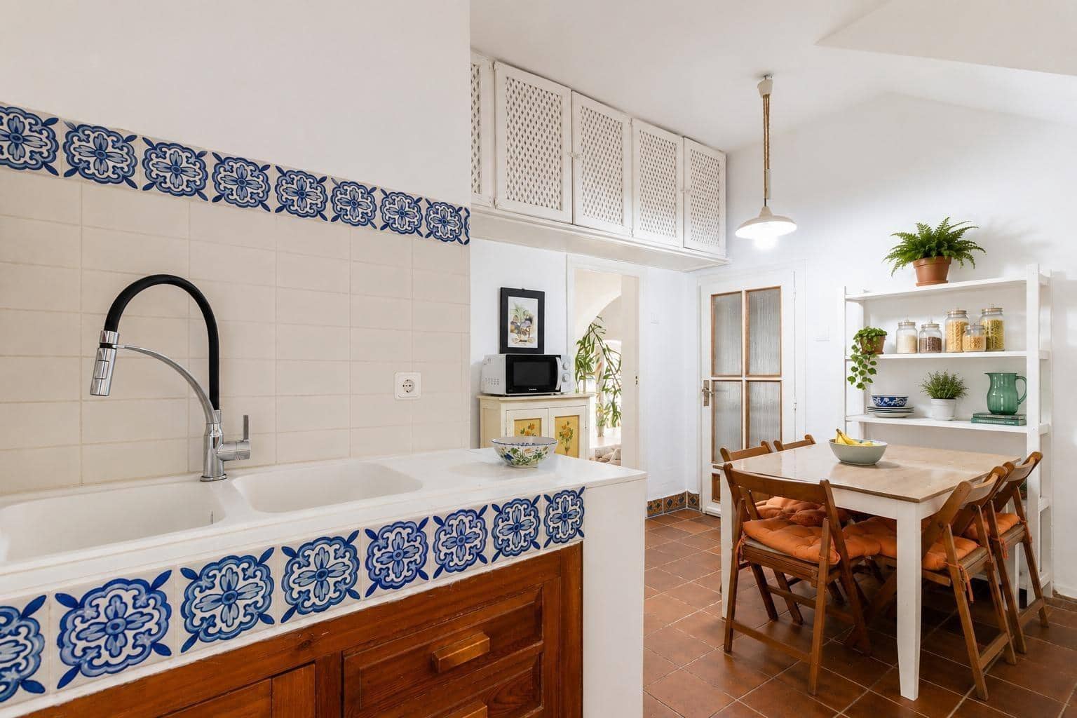 5 bedroom Semi-detached Villa for sale in San Lorenzo de El Escorial with pool garage - € 800,000 (Ref: 10064788)