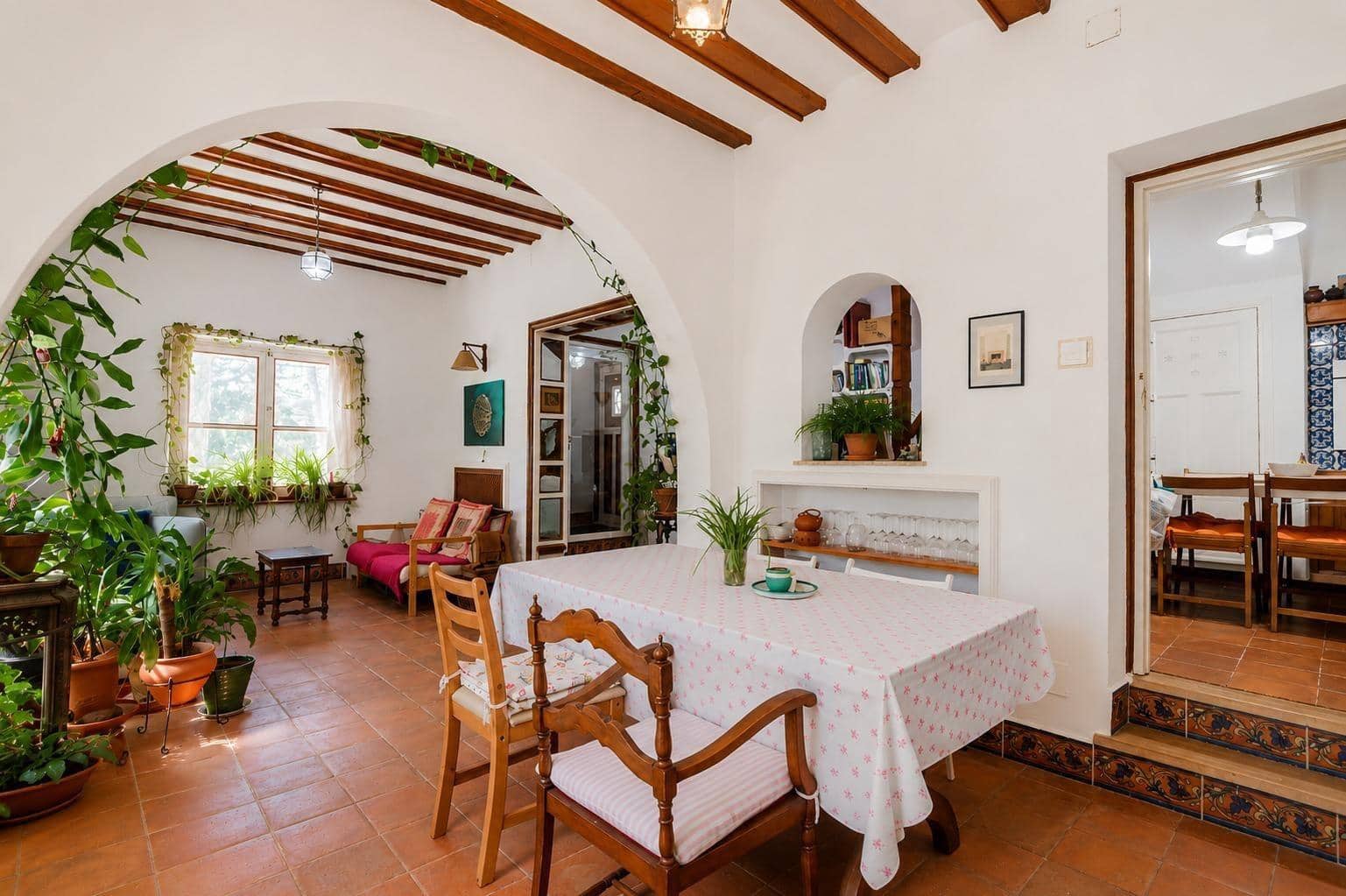 5 bedroom Semi-detached Villa for sale in San Lorenzo de El Escorial with pool garage - € 800,000 (Ref: 10064788)