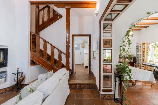 5 bedroom Semi-detached Villa for sale in San Lorenzo de El Escorial with pool garage - € 775,000 (Ref: 10064788)